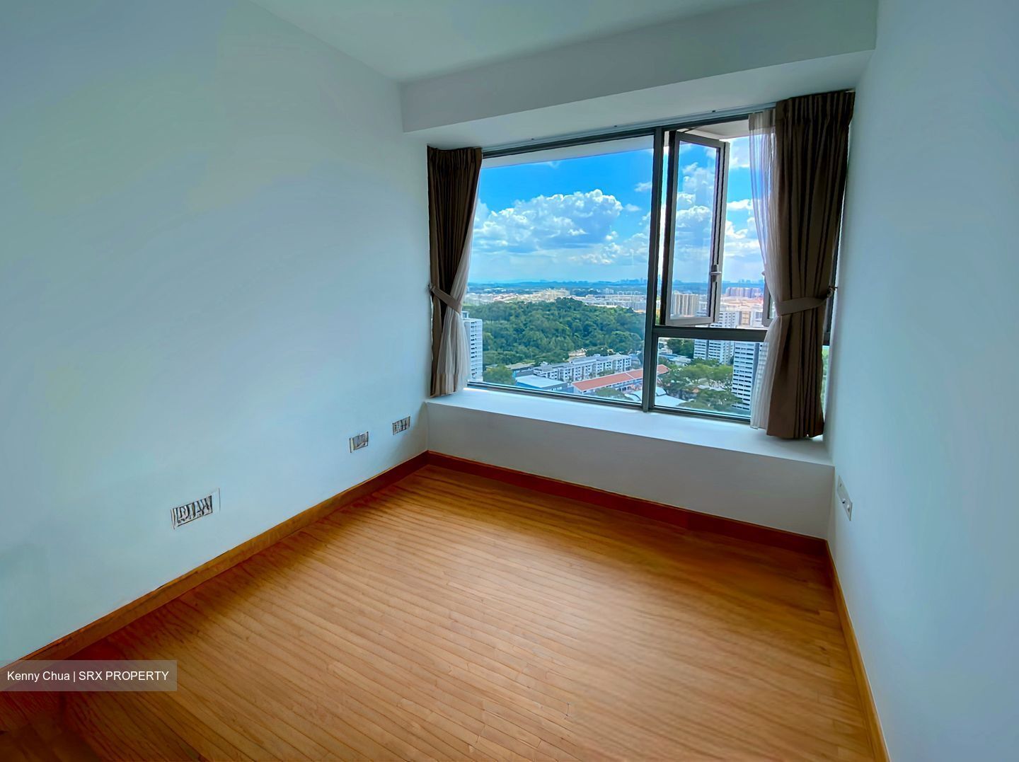 Centro Residences (D20), Condominium #595893111